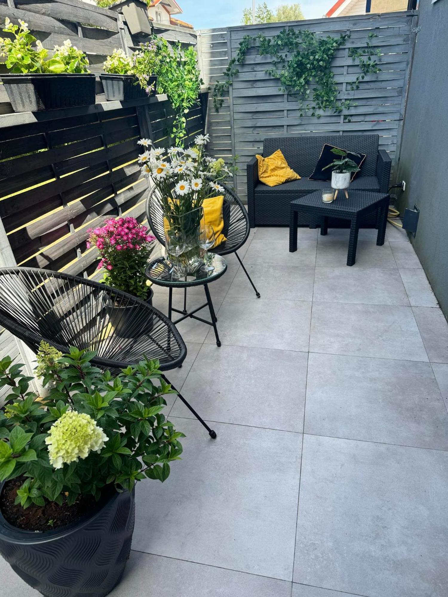 Kolorowe Apartamenty W Mielnie! 350M Od Plazy - 100M Od Jeziora! Großmöllen Exterior foto
